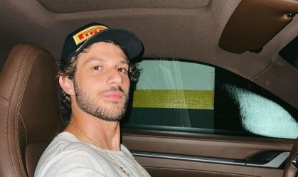 Chay Suede posa com filha caçula e é elogiado na web; veja