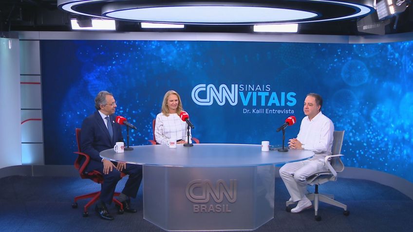 Dr. Roberto Kalil entrevista os infectologistas Rosana Richtmann e Esper Kallás, no novo formato "CNN Sinais Vitais - Doutor Kalil Entrevista" / Divulgação/CNN