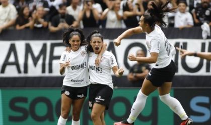 Corinthians vence Cruzeiro e é campeão da Supercopa Feminina