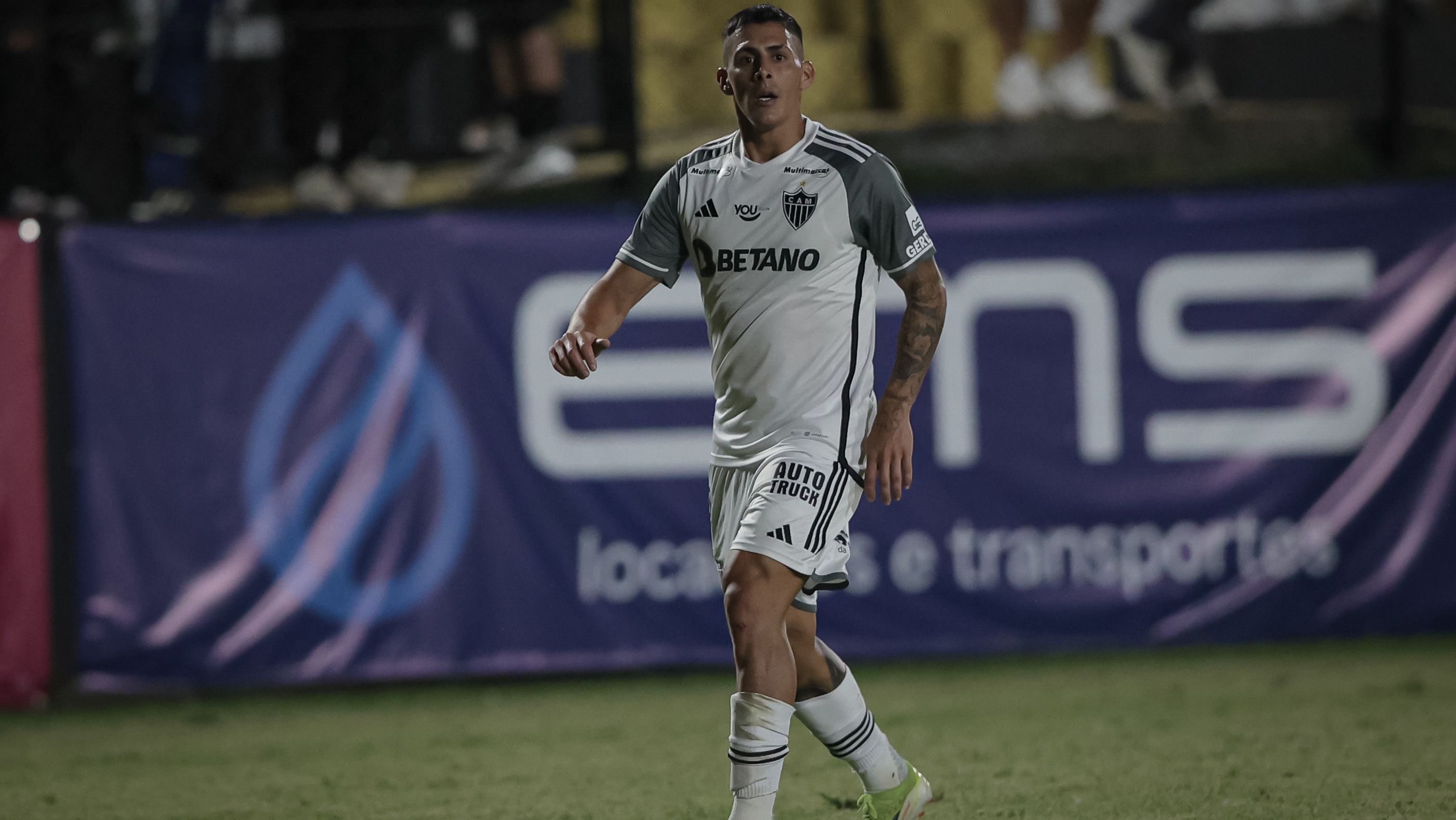 Cristian Pavón em jogo do Atlético-MG