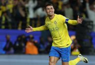 Cristiano Ronaldo faz dois gols e bate recorde na Arábia Saudita