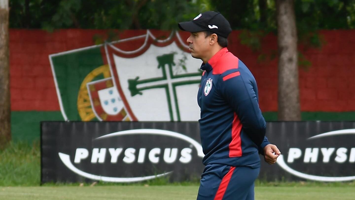 Dado Cavalcanti foi demitido pela Portuguesa