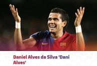 Barcelona volta atrás e recoloca Daniel Alves em lista de lendas do clube