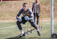 Goleiro de clube da Série B sofre convulsão durante treinamento