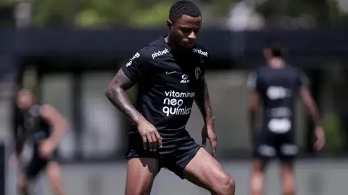 Diego Palacios treinando pelo Corinthians