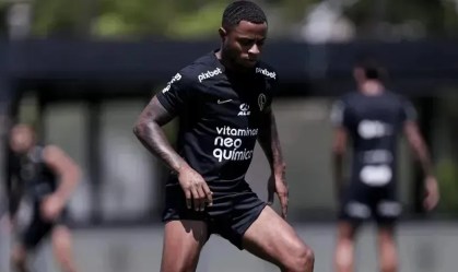 Lateral do Corinthians tem lesão crônica de cartilagem; entenda o problema
