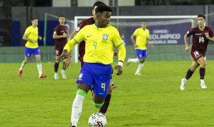 Endrick denuncia racismo contra familiares após Venezuela x Brasil