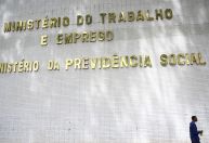 Chefe de gabinete de Lupi no Ministério da Previdência é exonerado