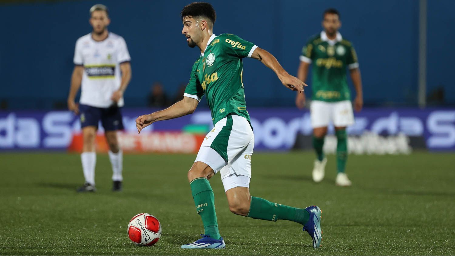 Flaco López abriu o placar para o Palmeiras na partida contra o Santo André pelo Paulistão
