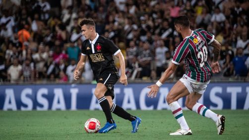 Fluminense e Vasco em campo pelo Campeonato Carioca