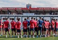CBF altera horário de primeiro jogo do Fortaleza após atentado sofrido no Recife