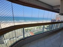 Vista de um apartamento no prédio interditado no litoral paulista
