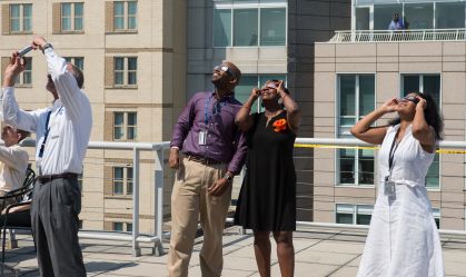 funcionarios-nasa-eclipse