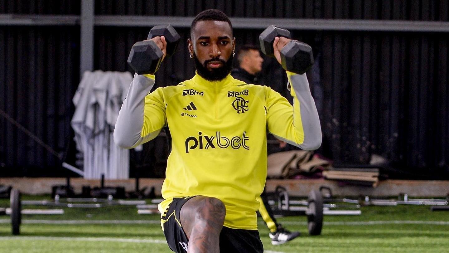 Gerson em treino pelo Flamengo