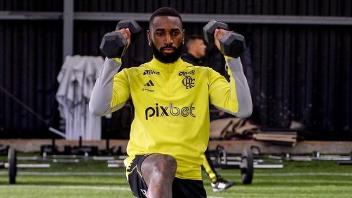 Gerson em treino pelo Flamengo