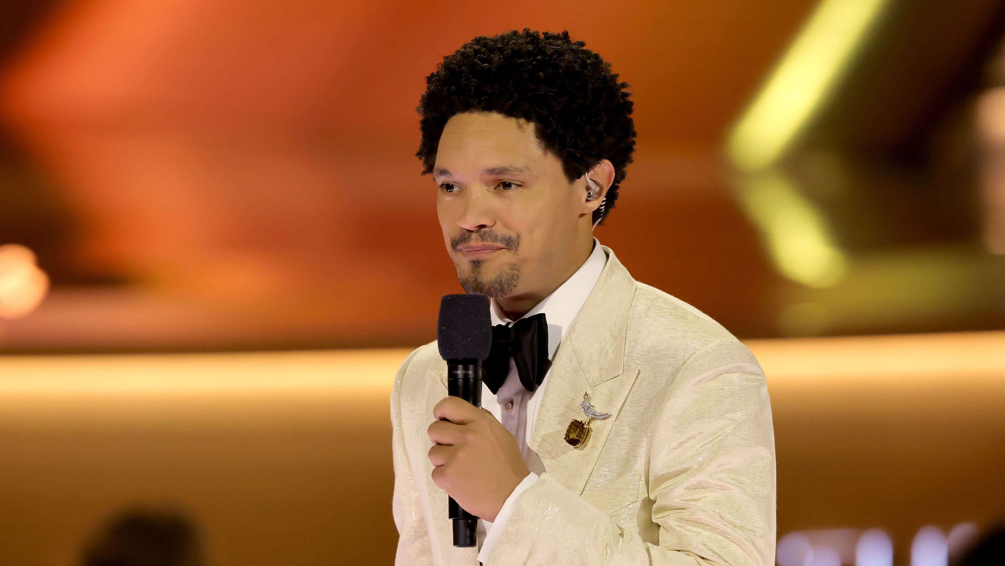 Trevor Noah apresentou 66ª edição do Grammy Awards • Kevin Winter/Getty Images for The Recording Academy