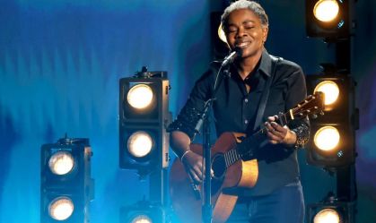 Tracy Chapman se apresenta no Grammy 2024