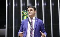 Governo foi 100% atendido, diz presidente de comissão especial do IR