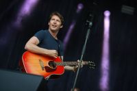 James Blunt, dono do hit "You're Beautiful", anuncia show único em São Paulo