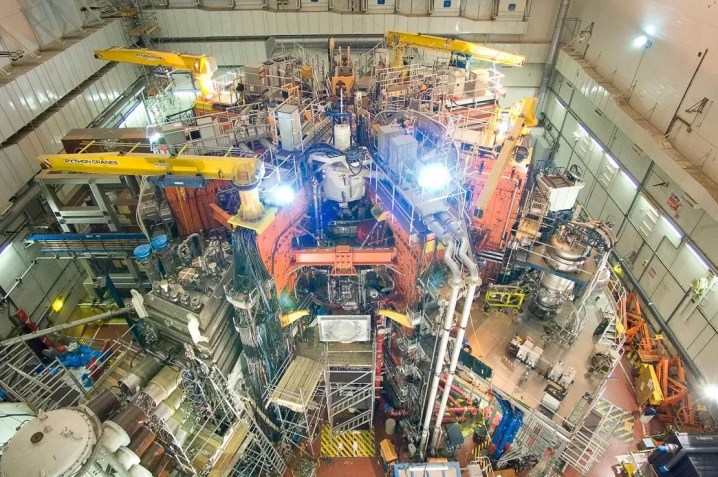 Uma vista do Torus Hall, onde fica a máquina tokamak JET / United Kingdom Atomic Energy Authority