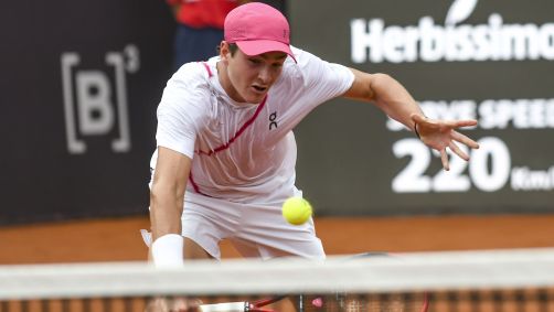 João Fonseca na vitória sobre o francês Arthur Fils no Rio Open