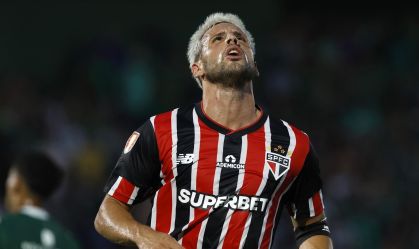 Toca no Calleri que é gol? Camisa 9 não marca fora de casa há 16 jogos