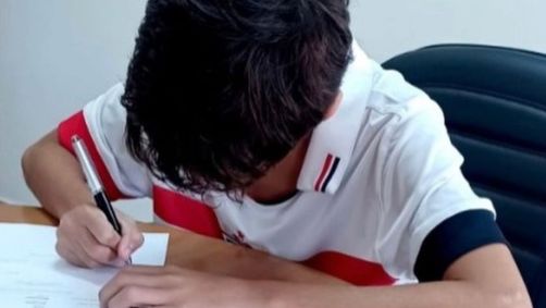 Lionel Messi da Silva assina com o São Paulo