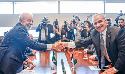 Presidente Lula em reunião com o primeiro-ministro da Autoridade Palestina, Mohammad Shtayyeh, na Etiópia, em 17 de fevereiro de 2024.