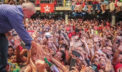 O presidente Lula em conferência do PT