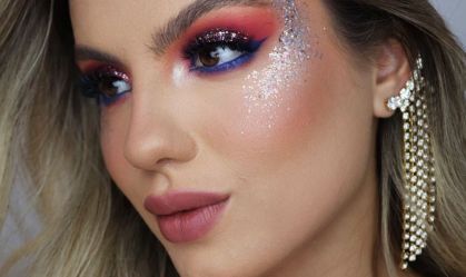 Maquiagem com glitter para o Carnaval
