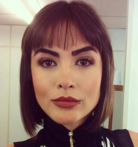 Maria Casadevall em corte chanel de bico / Reprodução/ Instagram