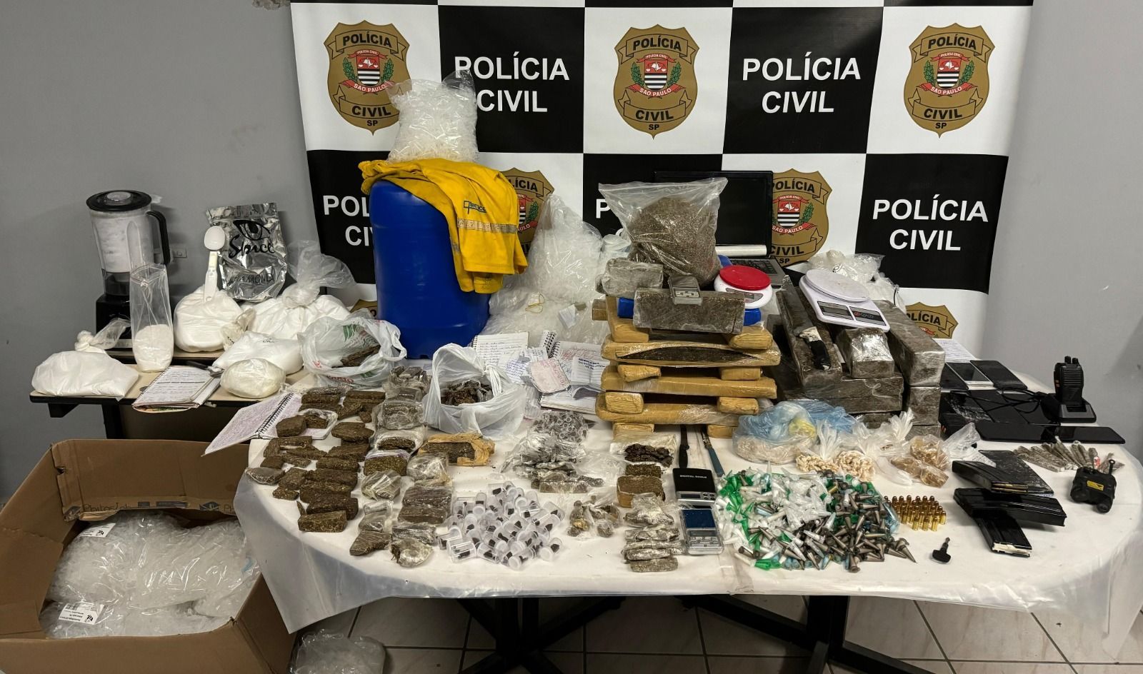 materialpolicia