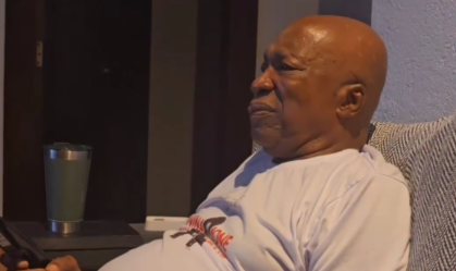 Milton Nascimento assistindo novela "Renascer"