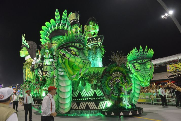 Mocidade Alegre foi a terceira a desfilar na segunda noite de desfiles do Carnaval 2024 de São Paulo, no sábado (10). / Felipe Araújo/Liga-SP