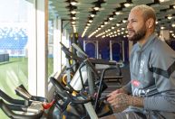 Neymar se reapresenta ao Al-Hilal e retoma tratamento; veja imagens
