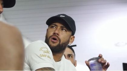 Neymar em jogo entre Santos e Corinthians