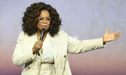 Exclusivo: Oprah Winfrey deve participar da Convenção Democrata nesta quarta