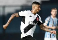 Meia surpreende na recuperação, e Vasco sonha com retorno ainda neste ano