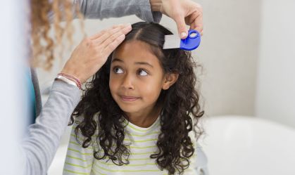 Veja mitos e verdades sobre piolhos e como proteger as crianças