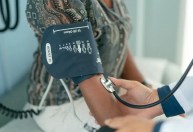 Tratamentos para perda de peso podem reduzir a pressão arterial, mostra estudo