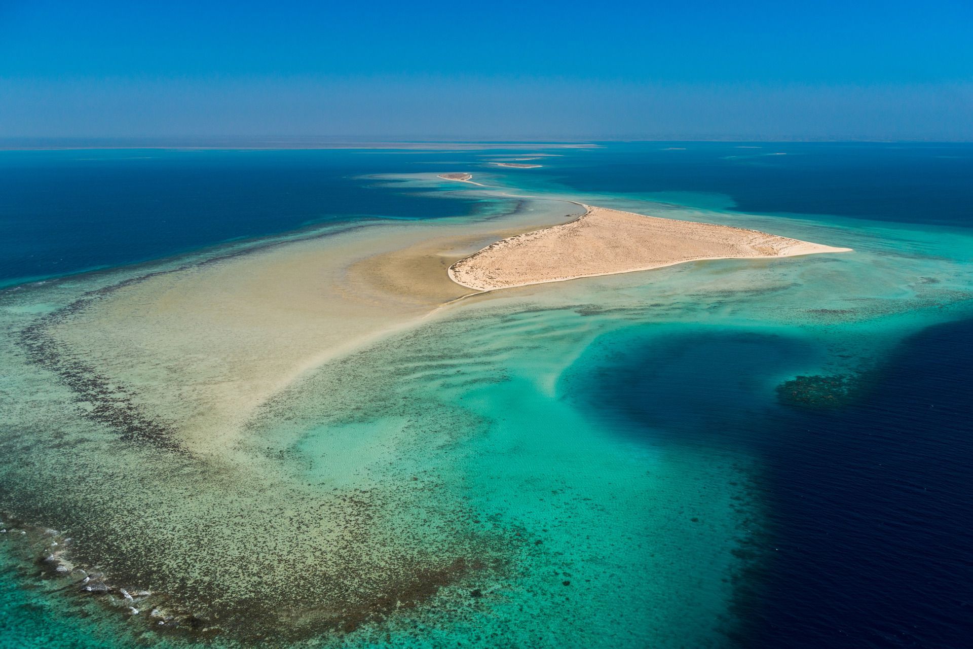 Mar Vermelho: Brasil poderá auxiliar o país árabe, banhado pelo Mar Vermelho, no desenvolvimento do turismo litorâneo
