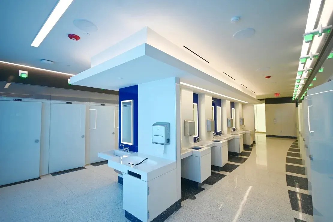 O Aeroporto Internacional Thurwood Marshall de Baltimore/Washington gastou US$ 55 milhões para reformar seus banheiros em um projeto que espera concluir este ano / Aeroporto BWI Thurgood Marshall/Divulgação