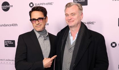 Robert Downey Jr. se emociona ao agradecer Nolan por papel em "Oppenheimer"