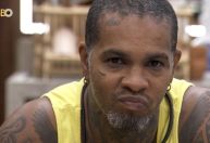 BBB 24: Rodriguinho ameaça Davi após ganhar bolo de aniversário