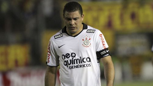 Ronaldo na eliminação do Corinthians contra o Tolima em 2011