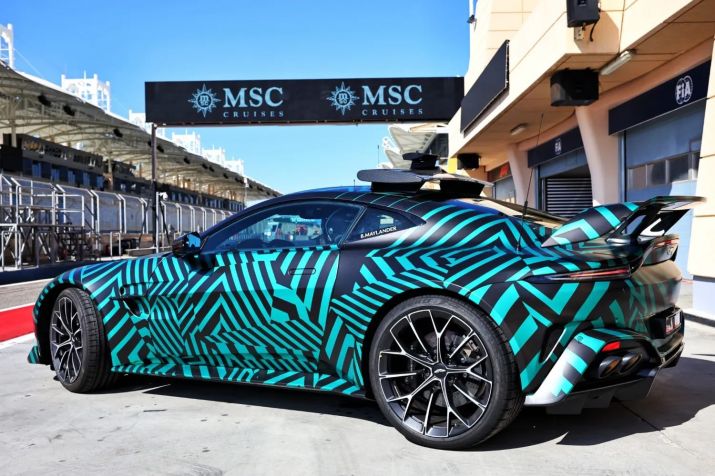 Safety car no Bahrein já tem as modificações do Vantage 2024 / Divulgação/Aston Martin