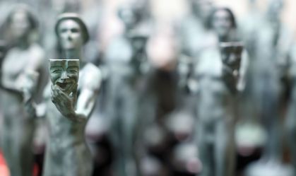 30th SAG Awards Statuette Pouring