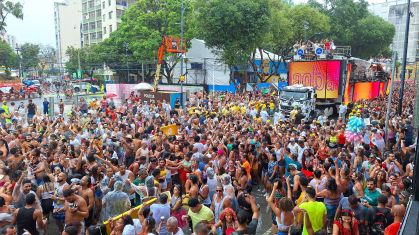 Multidão segue trio de Saulo na sexta-feira (9) em Salvador