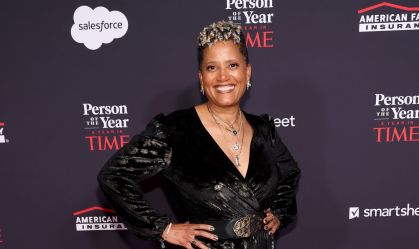 Sian Proctor, de 53 anos, é a primeira mulher negra a pilotar uma nova espacial