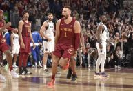 Cavs perdem Max Strus por até 4 meses após cirurgia no pé